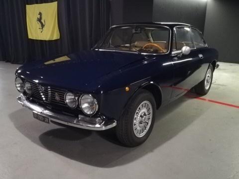 alfa-romeo-GT-jjunior-coupe-bertone-600-1974