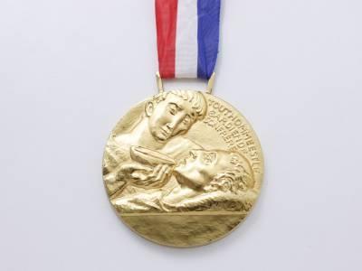 Arthus Bertrand, médaille "Tout homme est le gardien de son frère"