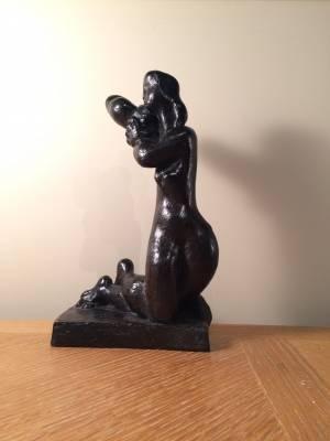 Joseph Czaky, jeune femme nue agenouillée, bronze