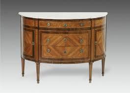 Commode demi-lune