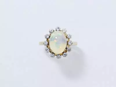 Bague opale et diamants